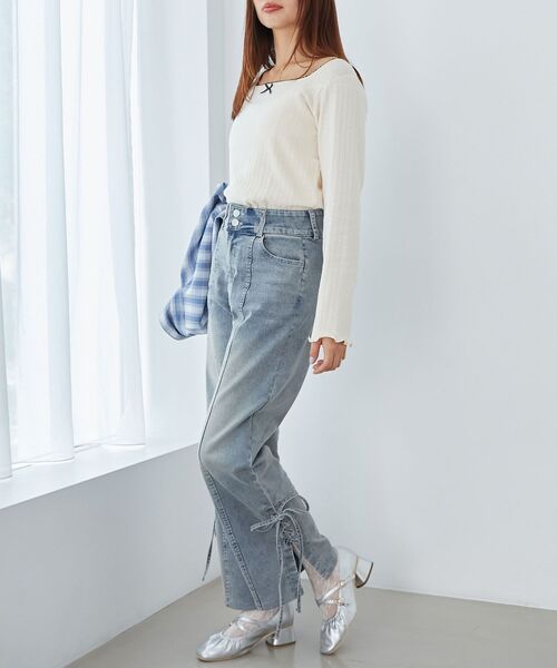 MAJESTIC LEGON（マジェスティックレゴン）の「リボン付きスクエアネックトップス（Tシャツ/カットソー・レディース・ホワイト系その他/アイボリー/グレー・MEDIUM）」の6枚目の写真