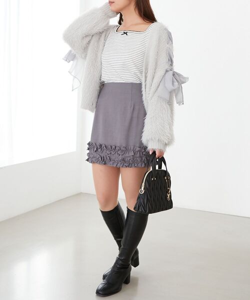 MAJESTIC LEGON（マジェスティックレゴン）の「リボン付きスクエアネックトップス（Tシャツ/カットソー・レディース・ホワイト系その他/アイボリー/グレー・MEDIUM）」の11枚目の写真