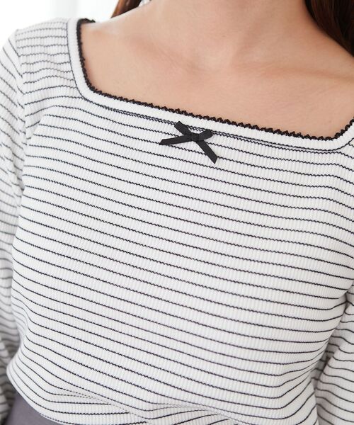 MAJESTIC LEGON（マジェスティックレゴン）の「リボン付きスクエアネックトップス（Tシャツ/カットソー・レディース・ホワイト系その他/アイボリー/グレー・MEDIUM）」の16枚目の写真