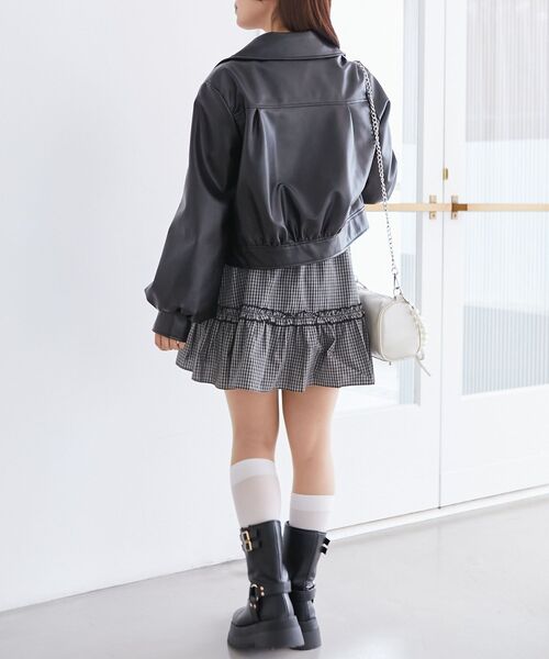 MAJESTIC LEGON（マジェスティックレゴン）の「リボン付きスクエアネックトップス（Tシャツ/カットソー・レディース・ホワイト系その他/アイボリー/グレー・MEDIUM）」の19枚目の写真