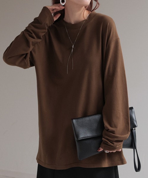 HUG.U(ハグユー)の「体感+3.2℃ 吸湿発熱トップス(Tシャツ/カットソー・レディース・モカ/グレー/ブラック/アイボリー・FREE)」の8枚目の写真