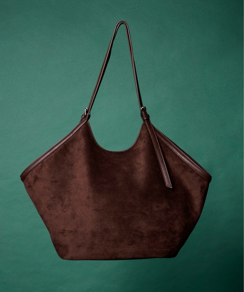 folka(フォルカ)の「3-12B26 スエード ビッグトートバッグ ポーチ付(トートバッグ・レディース・ベージュ/オリーブ/ブラウン・ONESIZE)」の2枚目の写真