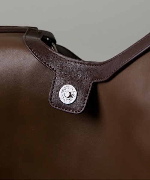 folka(フォルカ)の「3-12B26 スエード ビッグトートバッグ ポーチ付(トートバッグ・レディース・ベージュ/オリーブ/ブラウン・ONESIZE)」の12枚目の写真