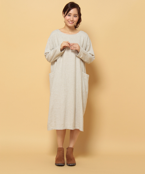 LBC（エルビーシー）の「リネンコットン起毛サックワンピース             （ワンピース・レディース・オフホワイト/ブラック/スカイブルー・MEDIUM/LARGE）」の2枚目の写真