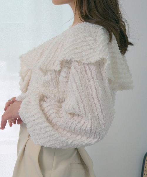 MAGASIN DE MODE Chou Chou(マガジンデモードシュシュ)の「【MAGASIN DE MODE Chou Chou】シアー ミニフリンジジャガード クロップドブラウス XNN(シャツ/ブラウス・レディース・アイボリー/ブラック/ブルー・FREE)」の7枚目の写真
