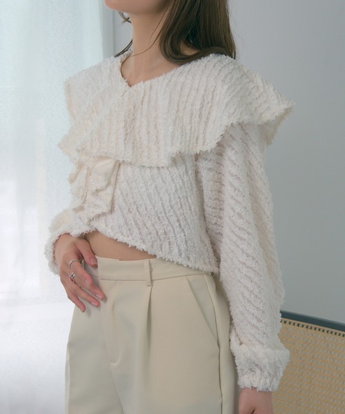 MAGASIN DE MODE Chou Chou(マガジンデモードシュシュ)の「【MAGASIN DE MODE Chou Chou】シアー ミニフリンジジャガード クロップドブラウス XNN(シャツ/ブラウス・レディース・アイボリー/ブラック/ブルー・FREE)」の6枚目の写真