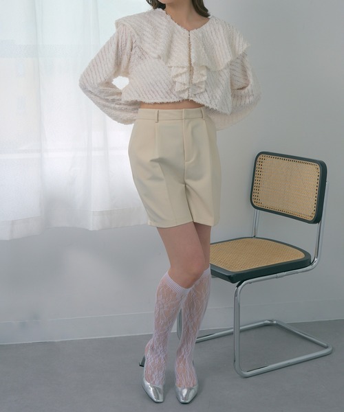 MAGASIN DE MODE Chou Chou(マガジンデモードシュシュ)の「【MAGASIN DE MODE Chou Chou】シアー ミニフリンジジャガード クロップドブラウス XNN(シャツ/ブラウス・レディース・アイボリー/ブラック/ブルー・FREE)」の8枚目の写真