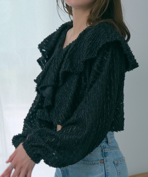 MAGASIN DE MODE Chou Chou(マガジンデモードシュシュ)の「【MAGASIN DE MODE Chou Chou】シアー ミニフリンジジャガード クロップドブラウス XNN(シャツ/ブラウス・レディース・アイボリー/ブラック/ブルー・FREE)」の13枚目の写真