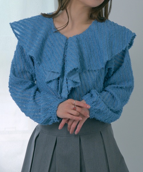 MAGASIN DE MODE Chou Chou(マガジンデモードシュシュ)の「【MAGASIN DE MODE Chou Chou】シアー ミニフリンジジャガード クロップドブラウス XNN(シャツ/ブラウス・レディース・アイボリー/ブラック/ブルー・FREE)」の19枚目の写真