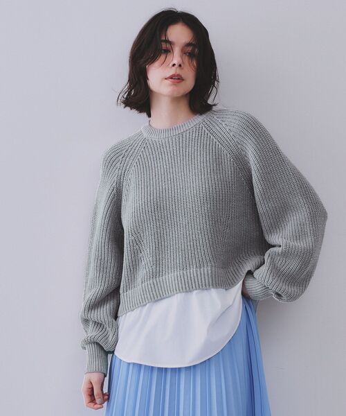 OPAQUE.CLIP(オペークドットクリップ)の「レイヤード風ミドルゲージニット【洗濯機洗い可】(ニット/セーター・レディース・グレー系4/ネイビー系4/ホワイト系7・40/38/42)」の2枚目の写真