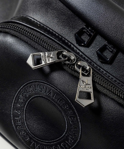 1PIU1UGUALE3  RELAX （ウノピゥウノウグァーレトレ リラックス）の「1PIU1UGUALE3 RELAX(ウノピゥウノウグァーレトレ リラックス)サークルロゴ ウエストバッグ ボディバッグ（ボディバッグ/ウエストポーチ・メンズ・ブラック・ONE SIZE）」の10枚目の写真