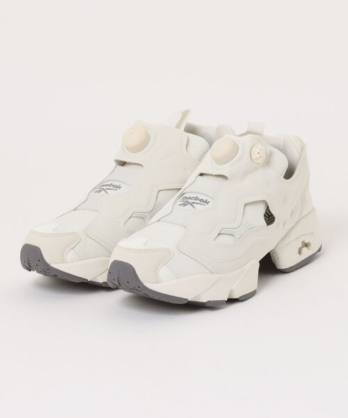 TSURUYA(ツルヤ)の「《reebok》INSTAPUMP FURY 94(スニーカー・メンズ・ブラック×ホワイト/ホワイト/ブラック×ブラック/ホワイト系その他・23.5cm/24.0cm/24.5cm/25.0cm/25.5cm/26.0cm/26.5cm/27.0cm/27.5cm/28.0cm/23.0cm)」の3枚目の写真