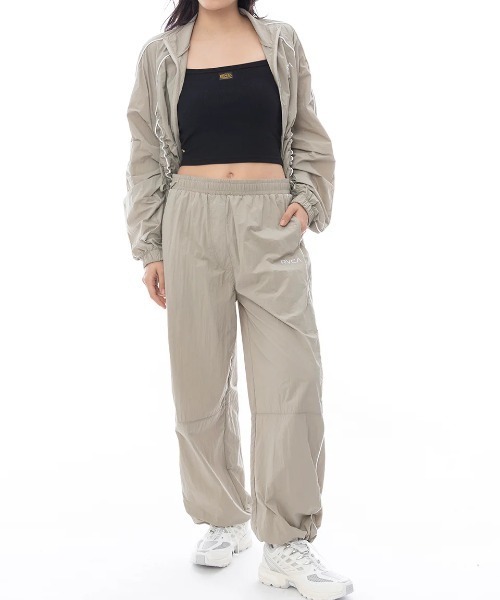RVCA(ルーカ)の「RVCA レディース MINI RVCA TRACK PANTS ロングパンツ 【2025年春夏モデル】/ルーカセットアップ対応ナイロントラックパンツ(その他パンツ・レディース・ブラック/ベージュ系その他・LARGE/MEDIUM/SMALL)」の8枚目の写真