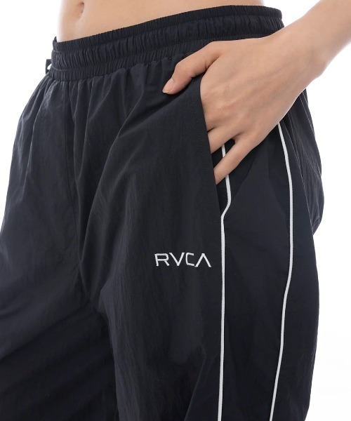 RVCA(ルーカ)の「RVCA レディース MINI RVCA TRACK PANTS ロングパンツ 【2025年春夏モデル】/ルーカセットアップ対応ナイロントラックパンツ(その他パンツ・レディース・ブラック/ベージュ系その他・LARGE/MEDIUM/SMALL)」の13枚目の写真