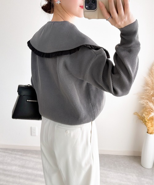 &. NOSTALGIA（アンドドットノスタルジア）の「【ZOZO限定】フリル衿カーディガン（カーディガン/ボレロ・レディース・チャコールグレー/ブラック/アイボリー・M）」の11枚目の写真