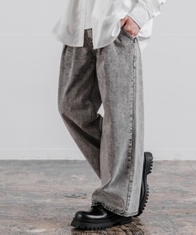 Crownor（クラウノアー）の「バリエーション ワイドデニム（デニムパンツ）」