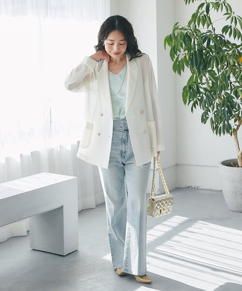 La boutique BonBon（ラブティックボンボン）の「【新色オフホワイト・ライトグレー登場！】メッシュメタルボタンライトジャケット（テーラードジャケット・レディース・グレイッシュベージュ/モカ/アイボリー/ネイビー/オフホワイト/ライトグレー・FREE）」の11枚目の写真