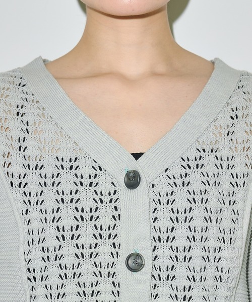 PUBLIC TOKYO（パブリックトウキョウ）の「エアロVネックニットカーデ（カーディガン/ボレロ・レディース・グリーン/ブラック/グレー・FREE）」の4枚目の写真