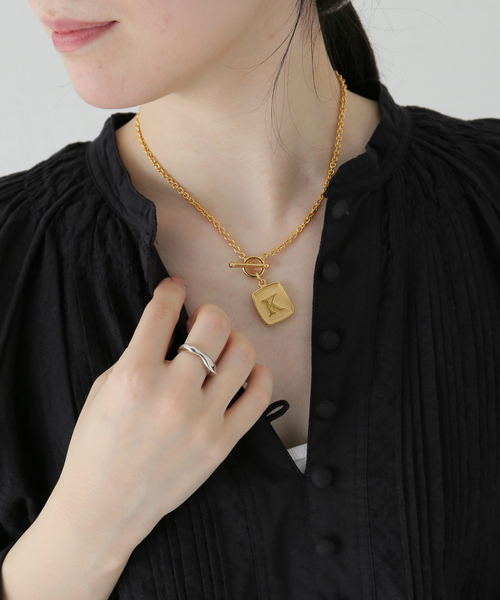 BEN AMUN（ベンアムン）の「【BEN-AMUN/ベンアムン】Kネックレス（ネックレス・レディース・ゴールド・FREE）」の9枚目の写真