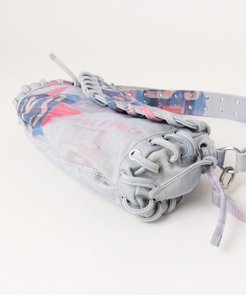 Desigual（デシグアル）の「コラージュ風プリント ミニバッグ（ボディバッグ/ウエストポーチ・レディース・マルチ・FREE）」の8枚目の写真
