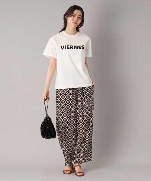 DRESSTERIOR(ドレステリア)の「【接触冷感/抗菌防臭/消臭】アイスクリアコットン VIERNESロゴT(Tシャツ/カットソー・レディース・ホワイト/サンドベージュ/ネイビー・36/38/34)」の5枚目の写真