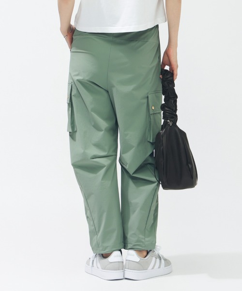 adidas(アディダス)の「アディダス adidas ストレッチウーブン カーゴパンツ(カーゴパンツ・レディース・グリーン/ブラウン/ブラック・L/XL/S/M)」の18枚目の写真