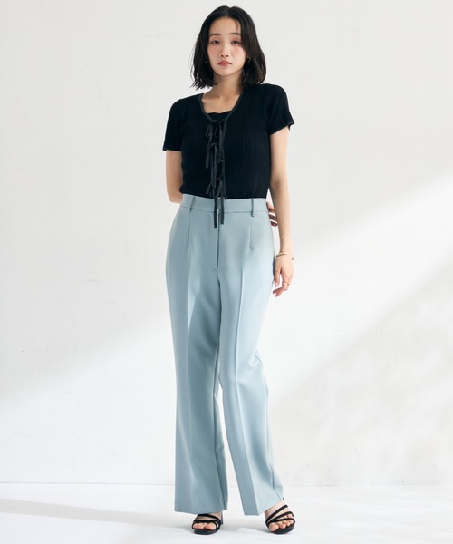 MISCH MASCH(ミッシュマッシュ)の「新色追加 WEB限定フレアカットタックパンツ(その他パンツ・レディース・ブラック/ベージュ/グリーン/ブラウン・S/M/L)」の21枚目の写真