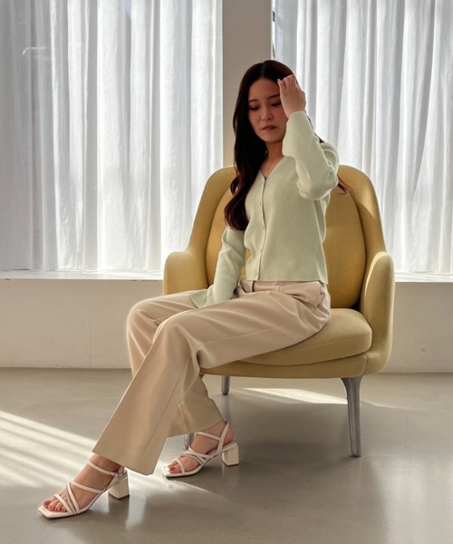 MISCH MASCH（ミッシュマッシュ）の「新色追加 WEB限定 2025新作 フレアカットタックパンツ（その他パンツ・レディース・ブラック/ベージュ/グリーン/ブラウン・S/M/L）」の8枚目の写真