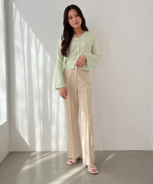 MISCH MASCH（ミッシュマッシュ）の「新色追加 WEB限定 2025新作 フレアカットタックパンツ（その他パンツ・レディース・ブラック/ベージュ/グリーン/ブラウン・S/M/L）」の7枚目の写真