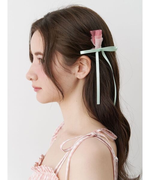 CALNAMUR（カルナムール）の「SHEER TULIP HAIR PIN/シアーチューリップヘアピン（ヘアピン・レディース・ホワイト・FREE）」の6枚目の写真