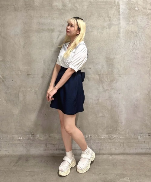 ブルーグレー バックラッフルリボンフレアスカート フィント　Fint バックラッフルリボンフレアースカート【洗える】 | アン