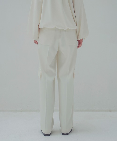 DRESSLAVE(ドレスレイブ)の「back peach classy work pants(バックピーチクラッシーワークパンツ)(カーゴパンツ・レディース・ホワイト・36/38)」の3枚目の写真