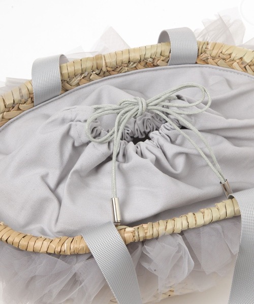 kakatoo（カカトゥ）の「【kakatoo(カカトゥ)】チュールフリンジカゴバッグ（かごバッグ・レディース・ブラック/グレー・FREE）」の11枚目の写真