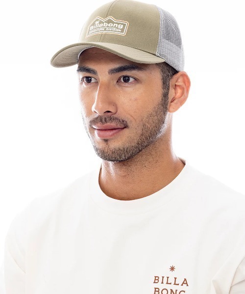 BILLABONG（ビラボン）の「BILLABONG メンズ ADIV RANGE TRUCKER キャップ 【2025年春夏モデル】/ビラボン撥水加工ワッペンロゴメッシュキャップ（キャップ・メンズ・ライトベージュ/ブラック/カーキ・FREE）」の3枚目の写真