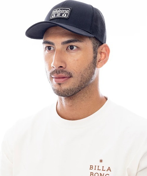BILLABONG（ビラボン）の「BILLABONG メンズ ADIV RANGE TRUCKER キャップ 【2025年春夏モデル】/ビラボン撥水加工ワッペンロゴメッシュキャップ（キャップ・メンズ・ライトベージュ/ブラック/カーキ・FREE）」の2枚目の写真