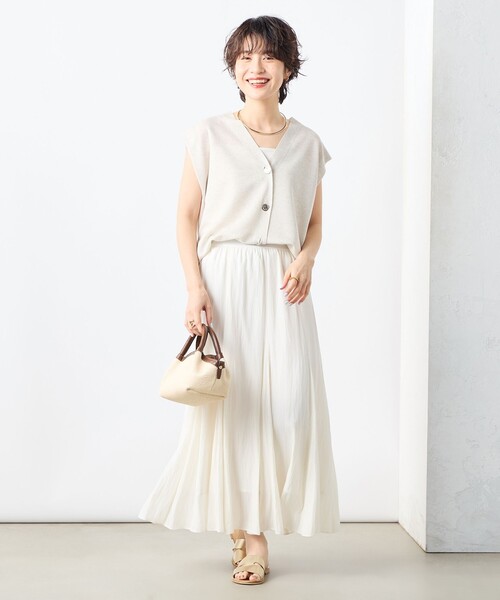 NOLLEY’S（ノーリーズ）の「《手洗い可能》ドライタッチ肩タックベスト（ベスト・レディース・ネイビー/グリーン/ベージュ/ブラック・38）」の16枚目の写真