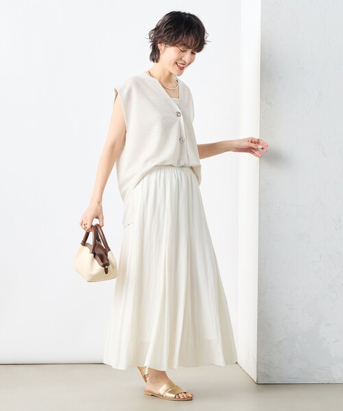 NOLLEY’S（ノーリーズ）の「《手洗い可能》ドライタッチ肩タックベスト（ベスト・レディース・ネイビー/グリーン/ベージュ/ブラック・38）」の19枚目の写真