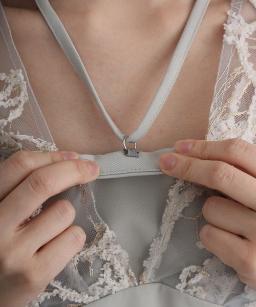 atlo(アトロ)の「結婚式 二次会 パーティー ドレス リボン タイト フェザーフラワーラメ糸レイヤード ミモレ丈&袖あり セレモニー フォーマル オケージョンドレス 同窓会 成人式 お呼ばれ 謝恩会 20代 30代(ドレス・レディース・チャコール/ミント/ブラック・M)」の6枚目の写真