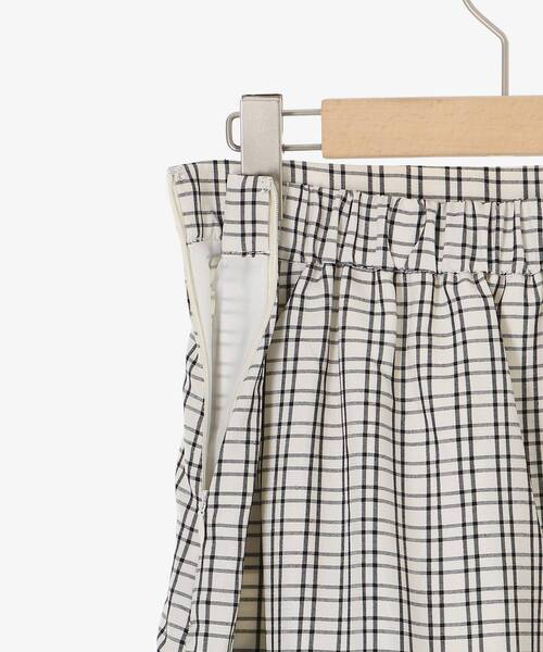 MAJESTIC LEGON（マジェスティックレゴン）の「フリルデザインスリットスカート（スカート・レディース・ブラック/ホワイト系その他2/ブラック系その他/ホワイト系その他・SMALL/MEDIUM）」の10枚目の写真