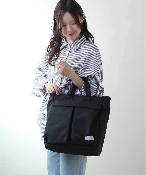 Legato Largo（レガートラルゴ）の「Legato Largo キレカジ撥水ポリエステル 2W A4トート（トートバッグ・レディース・グレイッシュベージュ/ピンク・FREE）」の14枚目の写真
