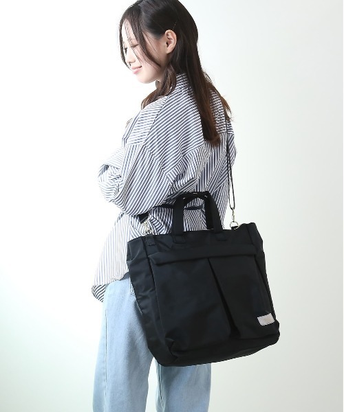 Legato Largo（レガートラルゴ）の「Legato Largo キレカジ撥水ポリエステル 2W A4トート（トートバッグ・レディース・グレイッシュベージュ/ピンク・FREE）」の18枚目の写真
