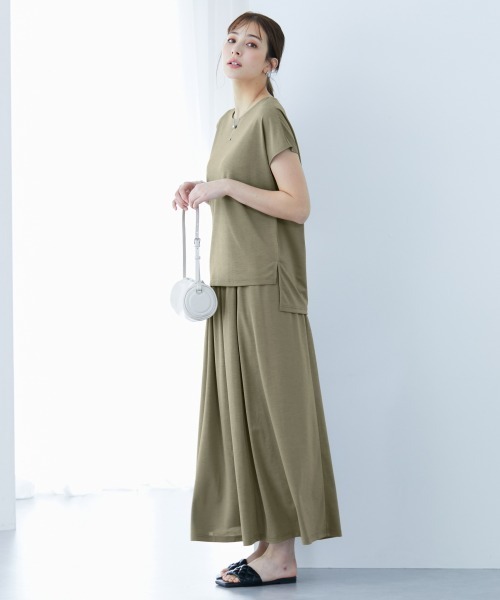 slattgir(スラットジール)の「高身長 接触冷感・UVカット2点セット(トップス+スカート)(トールサイズ)(Tシャツ/カットソー・レディース・ブラック/カーキ・5L/M/L/LL/3L/4L)」の4枚目の写真