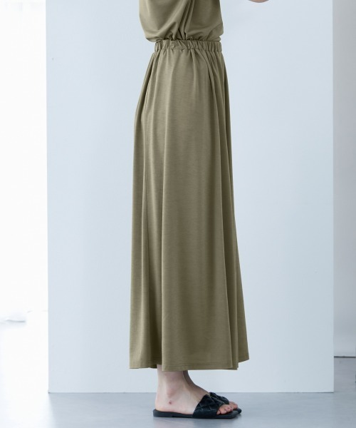 slattgir(スラットジール)の「高身長 接触冷感・UVカット2点セット(トップス+スカート)(トールサイズ)(Tシャツ/カットソー・レディース・ブラック/カーキ・5L/M/L/LL/3L/4L)」の20枚目の写真