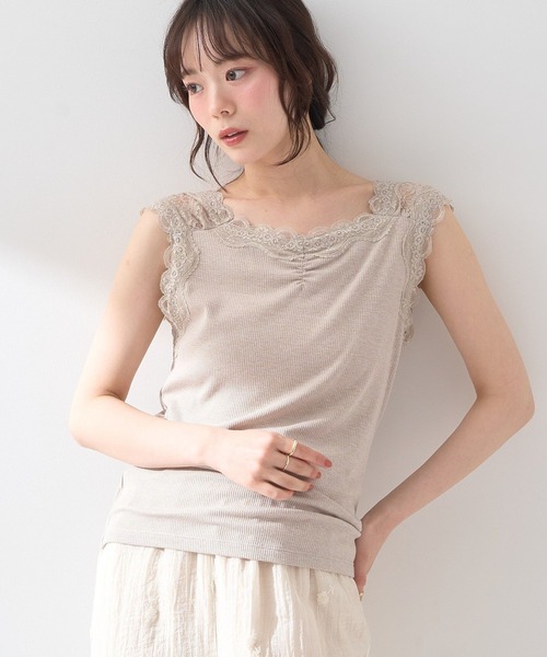 earth music&ecology（アースミュージックアンドエコロジー）の「ラメテレコショルダーレースタンクトップ（タンクトップ・レディース・アイボリー/ブラック/サックスブルー/ベージュ・M/S）」の3枚目の写真