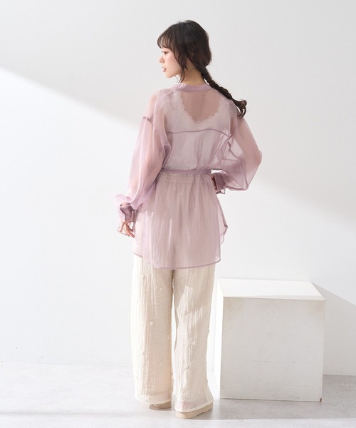 earth music&ecology（アースミュージックアンドエコロジー）の「ラメテレコショルダーレースタンクトップ（タンクトップ・レディース・アイボリー/ブラック/サックスブルー/ベージュ・M/S）」の16枚目の写真