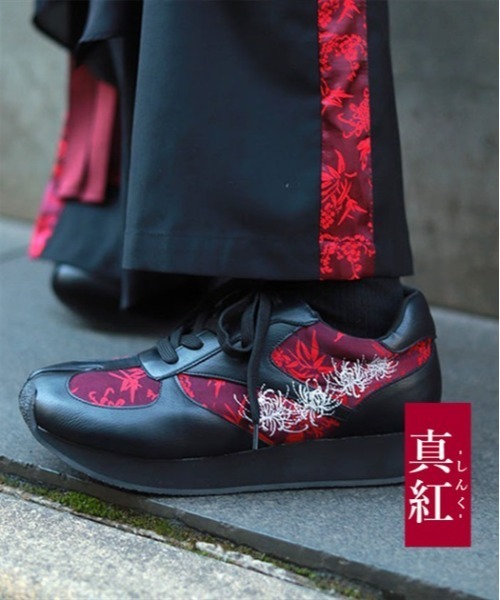 REZEN（リゼン）の「彼岸花刺繍タビスニーカー（スニーカー）」 - WEAR