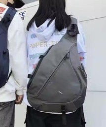 rovtski（ロフトスキー）の「Z)【BLINGLEADS】ABM22091 ﾜﾝｼｮﾙﾀﾞｰ BODY BAG 2（ボディバッグ/ウエストポーチ）」