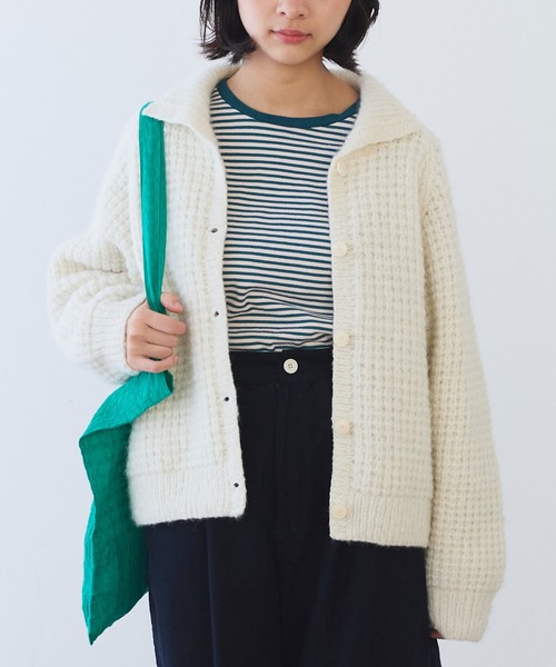 bulle de savon（ビュルデサボン）の「ネパールハンドニット ウール/ナイロン waffle ニットジャケット（ニット/セーター・レディース・グリーン/ホワイト・FREE）」の8枚目の写真