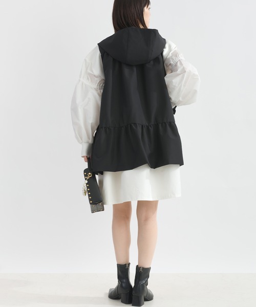 PICCIN(ピッチン)の「ニット切り替えティアードプルオーバー(チュニック・レディース・オフホワイト/ブラック・M)」の12枚目の写真