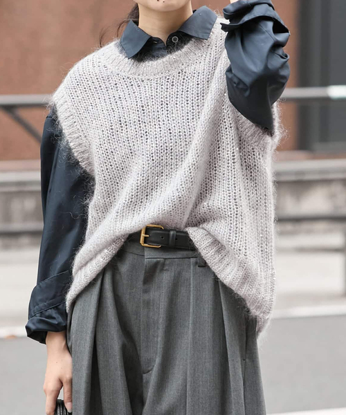 journal standard L'essage(ジャーナルスタンダードレサージュ)の「《追加》モヘヤMIXスパンコールベスト(ベスト・レディース・ベージュ/チャコールグレー/グレー・FREE)」の1枚目の写真